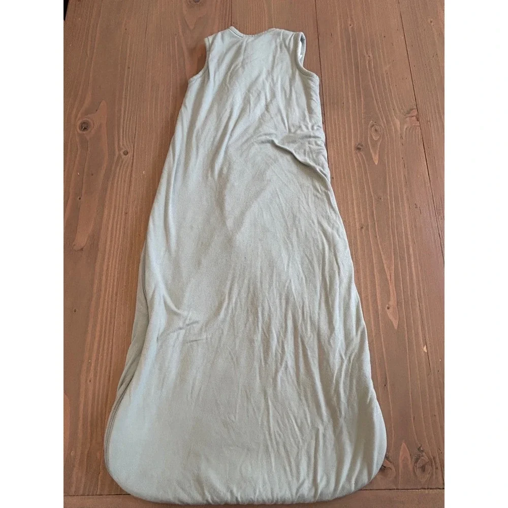 K-K24 Kyte Baby Bamboo Sleep Bag 1.0 TOG Sage Green Size Medium Wearable Blanket